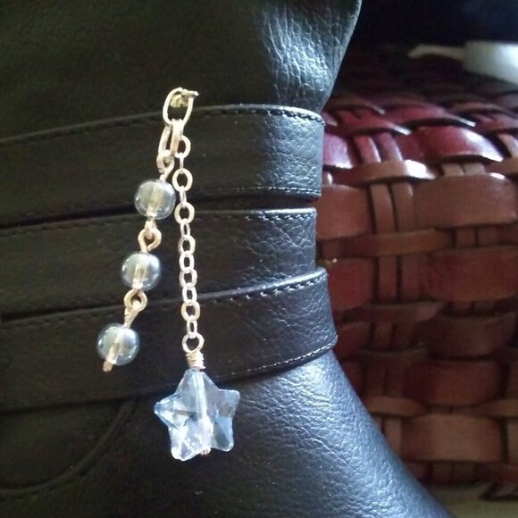 Starlight, Star Bright - I wish, I might... Shimmering Dangling Star Earrings - Picture 1 of 13